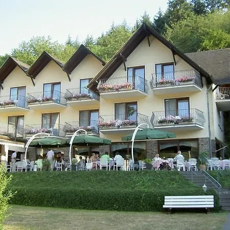 Hotel-restaurant Peifer Otel Brodenbach